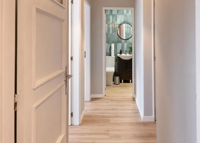 شقة 3br Flat By Casa Da Musica, Central, Sleeps 6, 2d بورتو