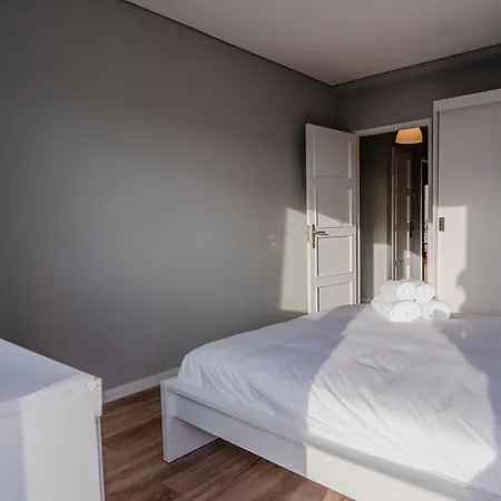 3br Flat By Casa Da Musica, Central, Sleeps 6, 2d Appartement