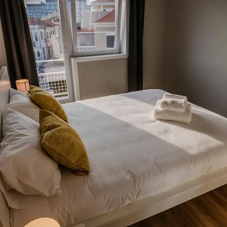 3br Flat By Casa Da Musica, Central, Sleeps 6, 2d