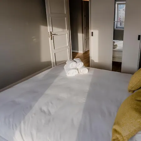 3br Flat By Casa Da Musica, Central, Sleeps 6, 2d *