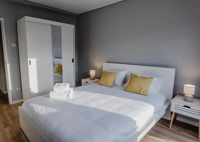 Apartament 3br Flat By Casa Da Musica, Central, Sleeps 6, 2d *