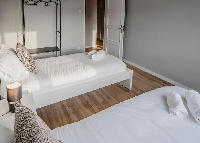 3br Flat By Casa Da Musica, Central, Sleeps 6, 2d Apartman *