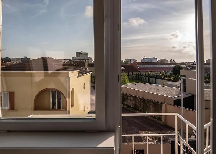 3br Flat By Casa Da Musica, Central, Sleeps 6, 2d * Porto