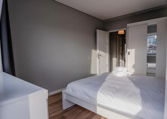 3br Flat By Casa Da Musica, Central, Sleeps 6, 2d Apartament