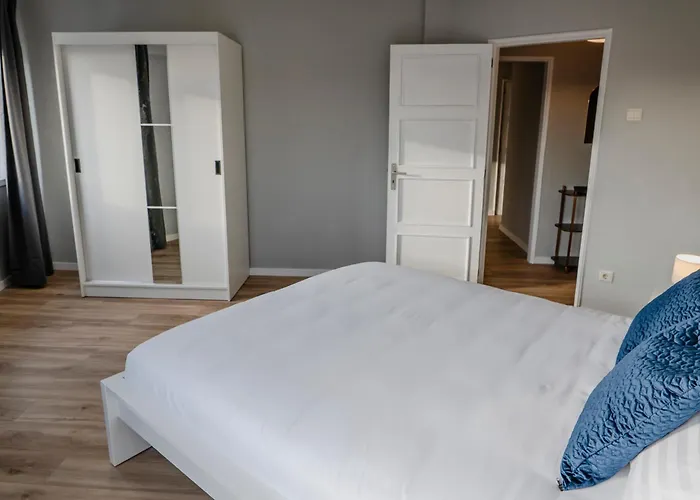 3br Flat By Casa Da Musica, Central, Sleeps 6, 2d * Porto