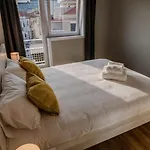 3br Flat By Casa Da Musica, Central, Sleeps 6, 2d