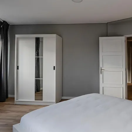 3br Flat By Casa Da Musica, Central, Sleeps 6, 2d