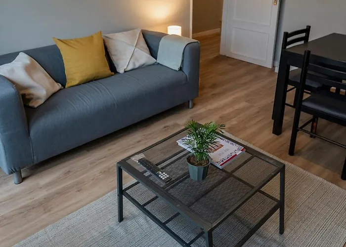 3br Flat By Casa Da Musica, Central, Sleeps 6, 2d * Porto