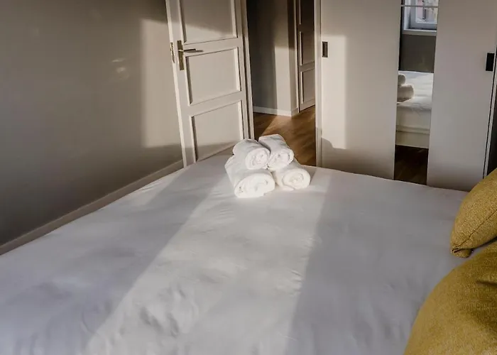 3br Flat By Casa Da Musica, Central, Sleeps 6, 2d *