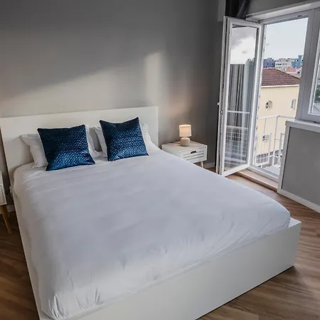 3br Flat By Casa Da Musica, Central, Sleeps 6, 2d *