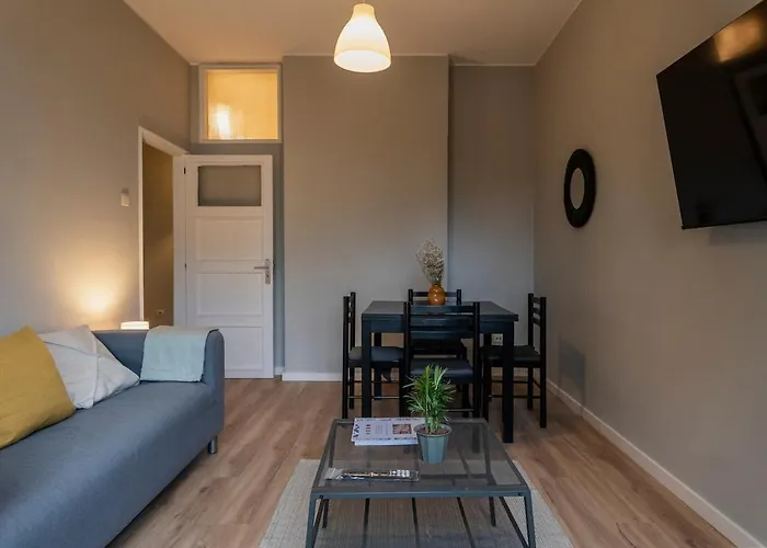 3br Flat By Casa Da Musica, Central, Sleeps 6, 2d Appartement Porto