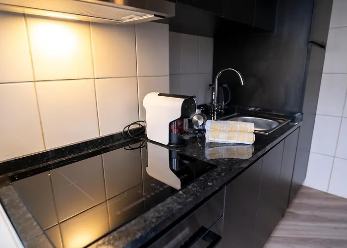 3br Flat By Casa Da Musica, Central, Sleeps 6, 2d